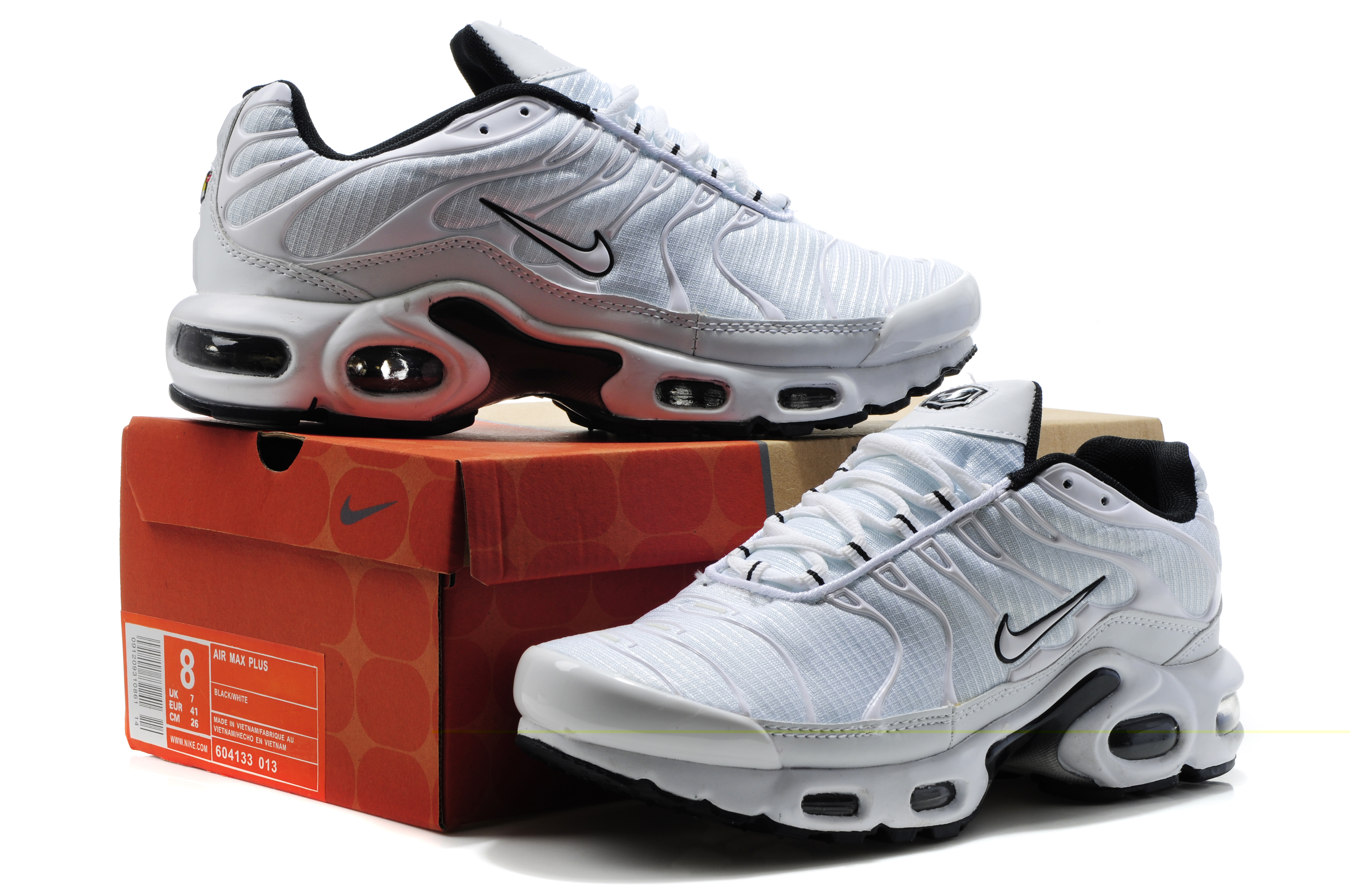 nike requin homme pas cher nike requin homme pas cher